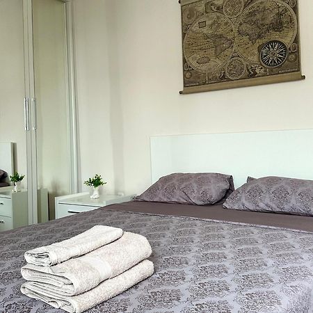 오라데아 Moonlight Charming Shelter - 3Br 180º Balcony View 아파트 외부 사진