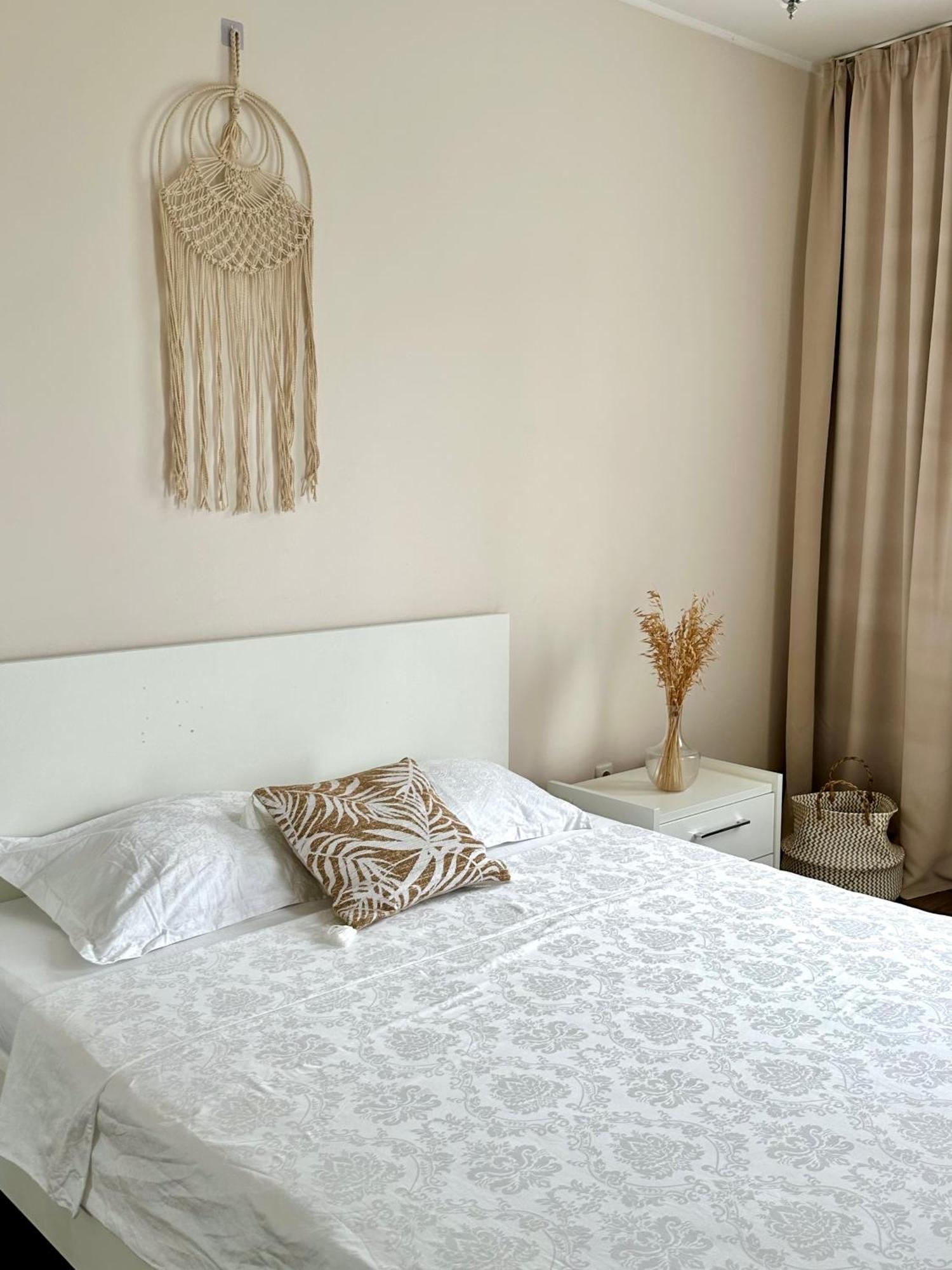 오라데아 Moonlight Charming Shelter - 3Br 180º Balcony View 아파트 외부 사진